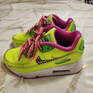 Girls Nike Volt Air Force